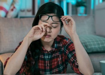 สายตาสั้นข้างเดียว คืออะไร สาเหตุ อาการ และวิธีการดูแลสายตา