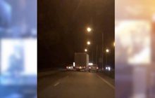 รถบรรทุกขับบี้รถเก๋ง อันตรายบนถนน