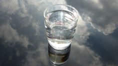 10 สัญญาณที่บอกว่าคุณยัง ดื่มน้ำ ไม่เพียงพอ!