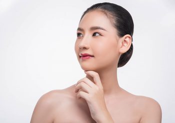 ทำความรู้จักการเสริมคางมีกี่แบบ แบบไหนดีอย่างไร เหมาะกับใครบ้าง