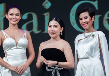 เดินหน้าต่อ ขอทำดี ดร.น้อง มิสเอิร์ธ จัดประมูลเครื่องเพชร ช่วยเหลือยูเครนครั้งที่ 2