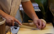 ร้านซูชิดั้งเดิมในย่านท่องเที่ยวกรุงโตเกียวหดหาย