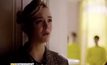 เอเลี่ยนสาว “แอล แฟนนิ่ง” เรียนรู้วิถีชาวพังค์ใน How to Talk to Girls at Parties