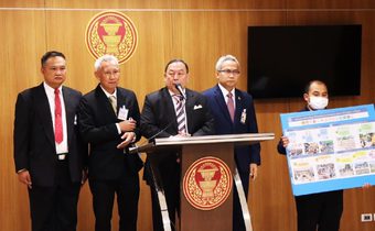“จุติ”นำทีมแจงสร้างบ้านมั่นคงโปร่งใส แก้ปัญหาปมรุกที่ริมคลอง-น้ำท่วมกรุงเทพฯ