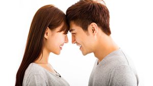 สองหัวดีกว่าหัวเดียว! วิจัยเผย คนโสด ใช้เงินมากกว่าคนมีคู่ถึง 4 เท่า ใช้เท่าไหร่ก็จ่ายเต็มร้อย