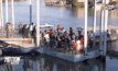 เรือข้ามฟากชนเรือบรรทุกน้ำมันบาดเจ็บ 4 ราย