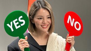 6 เรื่องเกี่ยวกับ มาดามเดียร์ ผู้หญิงเก่ง เปิดตัวสมัครเลือกตั้งหัวหน้าพรรคประชาธิปัตย์