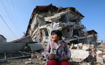 ประมวลภาพ ‘ซากเสียหาย-ความเป็นอยู่’ หลังแผ่นดินไหวในตุรกี