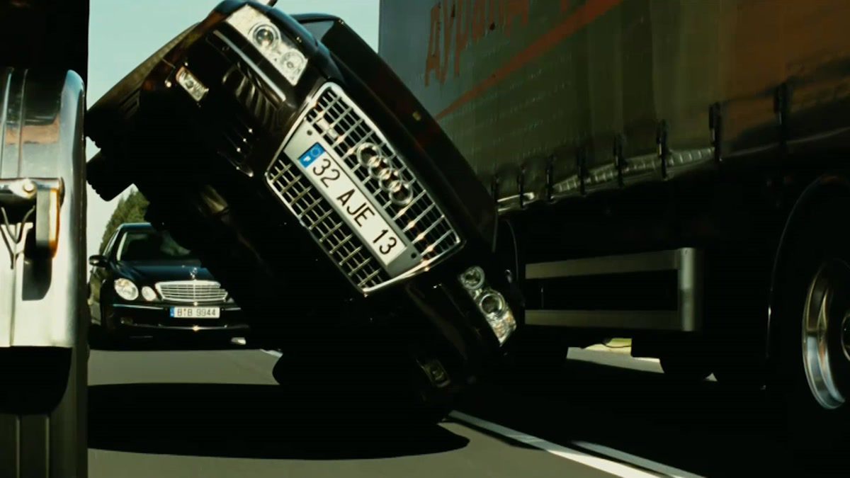 ฉากซิ่งสุดเฟี้ยวของ 'เจสัน สเตแธม' จาก Transporter 3