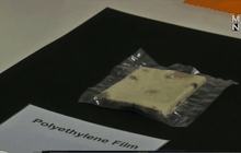 ฟิล์มห่ออาหารจากปู กุ้ง และเกรปฟรุต