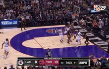 “คลิปเปอร์ส” บุกอัดแชมป์เก่า NBA