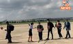 “กองทัพไทย” อพยพ 139 แรงงาน กลับบ้านอย่างปลอดภัย