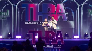 CEO แบรนด์ดัง MEDIRAL ORGANIC ขึ้นรับรางวัลในงาน THBA 2022