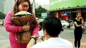 รักหนักมาก ขุนแฟนหนักมาก จาก 50 สู่ 90 โล หนุ่มจีน ขอแต่งงาน ด้วยซะเลย