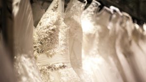 เทรนด์ชุดเจ้าสาว ปี 2016 สไตล์คลาสสิค เรียบหรู ดูแพง