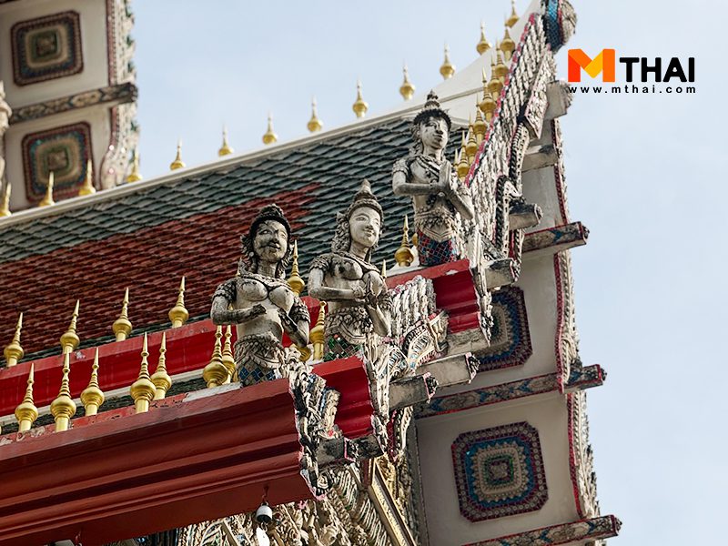 เครื่องบน