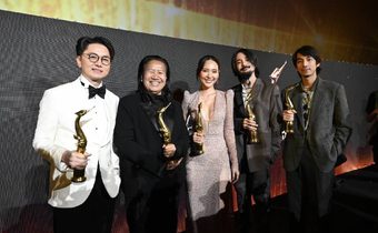 “สุพรรณหงส์ ครั้งที่ 30…30 Young แจ๋ว” สุดคึกคัก!!! คนบันเทิงรับรางวัลเพียบ เพิ่มรางวัลพิเศษ “ภาพยนตร์ไทยยอดนิยม”
