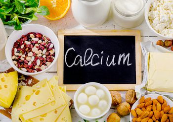 5 อาหาร เสริมแคลเซียม ป้องกันโรคกระดูกพรุน และ ข้อเข่าเสื่อม