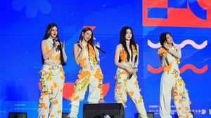 กระแส “มาลัยรัดเกล้า“มาแรง! THX หยิบดอกดาวเรืองครีเอตลุคสุดปังส่งต่อความเป็นไทยถึงจีน
