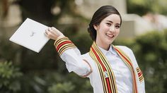 5 ทรงผมรับปริญญา พร้อมวิธีทำ ทำเองได้ที่บ้าน แต่สวยเป๊ะเหมือนเข้าร้าน