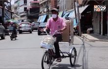 พ่อครัวร้านอาหารปั่นสามล้อปันสุขให้ชาวบ้าน