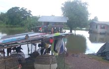 แม่น้ำยมล้นท่วมบ้านและโรงเรียน จ.พิจิตร