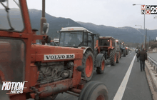 เกษตรกรกรีซปิดทางหลวงประท้วง