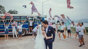ผู้บ่าวไทบ้าน กับแก๊งค์เพื่อนสายฮา แล้วคุณจะลืมภาพ พรีเวดดิ้ง แบบเดิมไปเลย