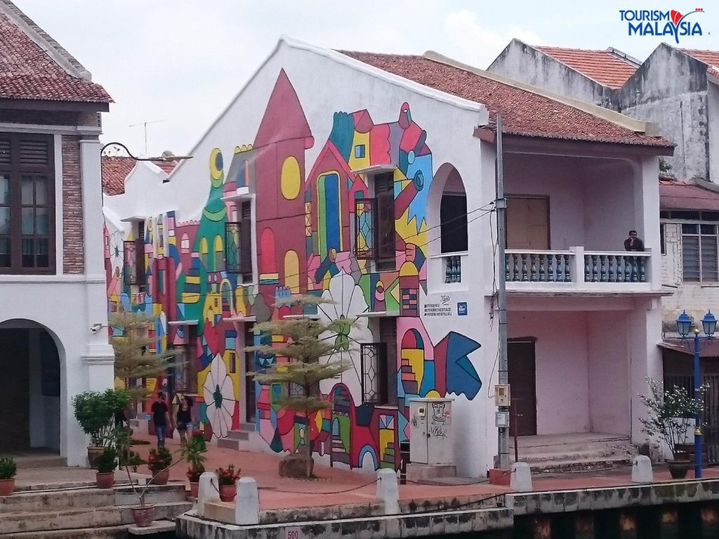 5.Melaka Street Art