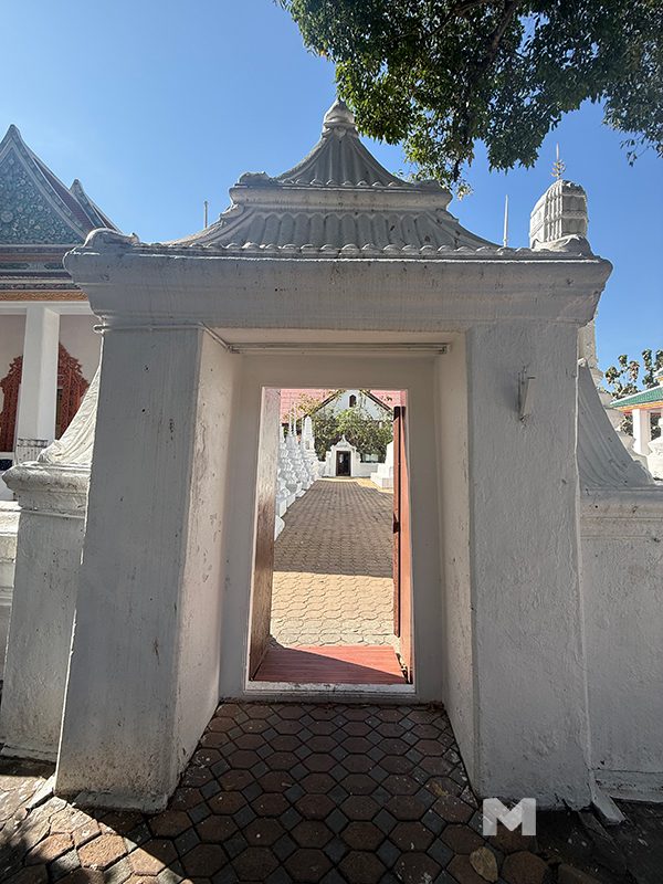 ซุ้มประตูวัด