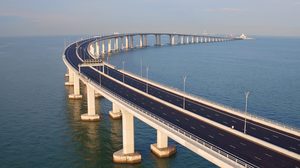 สะพานเชื่อมฮ่องกง-จูไห่-มาเก๊า ทางข้ามทะเลที่ยาวที่สุดในโลก