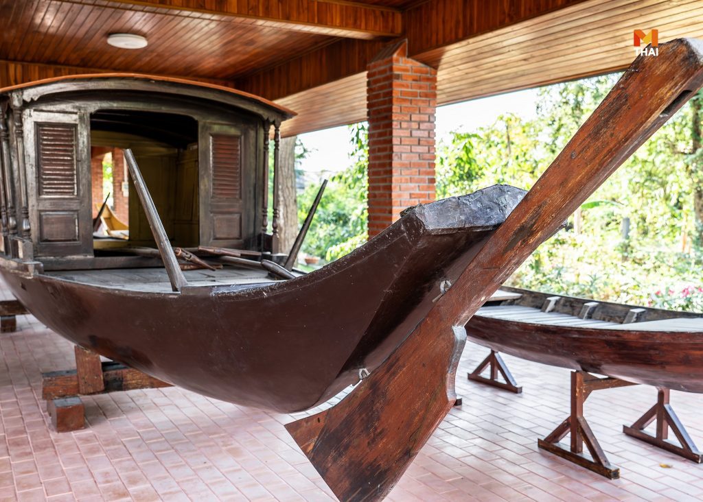 เรือมาดเก๋ง