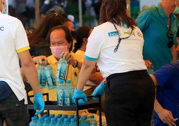 อิชิตัน กรุ๊ป ร่วมใจภาคเอกชน สนับสนุนการปูพรมฉีดวัคซีนต้านโควิด-19 ครั้งใหญ่ ดีเดย์ 7 มิ.ย. มอบอิชิตัน น้ำด่าง 100,000 ขวด ดูแลสุขภาพคนไทย