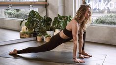 ฮาวทู โยคะคลายเครียด ลดอาการปวดหัว ปวดตา