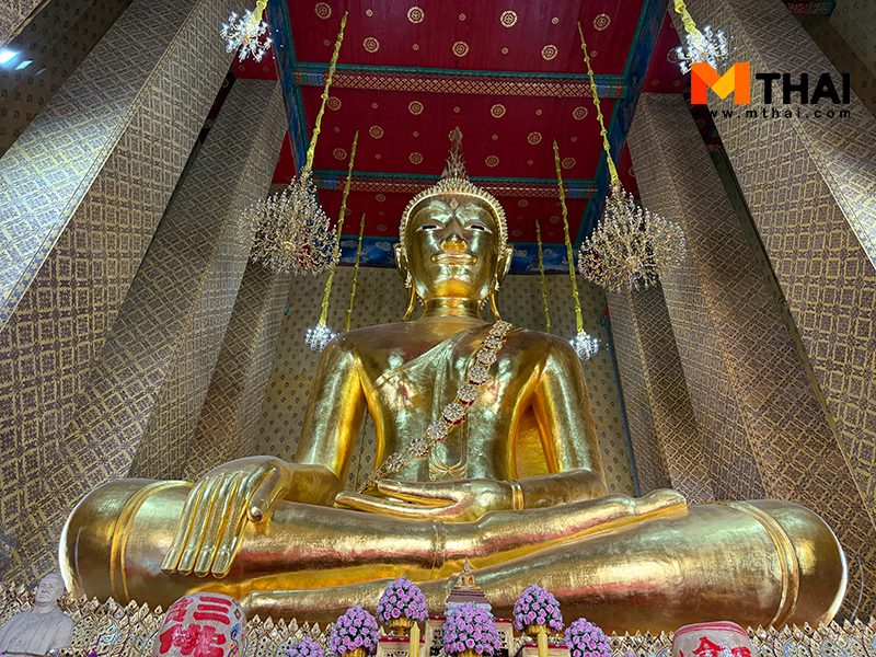 พระพุทธไตรรัตนนายก