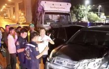 10 ล้อเบรกแตกชน 8 คันรวด