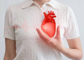 หัวใจโต อันตรายไหม? เช็กสาเหตุ อาการ และวิธีรักษา