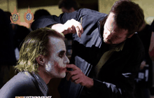 เบื้องหลังหน้าแรง The Joker รู้หรือไม่ใครออกแบบ