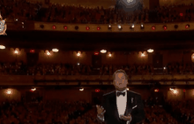 ประกาศผลรางวัล Tony Awards ดำเนินงานด้วยบรรยากาศสุดเศร้า