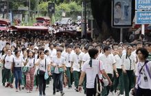 ม.เชียงใหม่ จัดงานประเพณีรับน้องขึ้นดอย