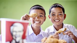 KFC ร่วมกับมูลนิธิศุภนิมิตฯ ยกระดับคุณภาพชีวิตเด็กไทย “อาหารกลางวันในโรงเรียนอย่างยั่งยืน”