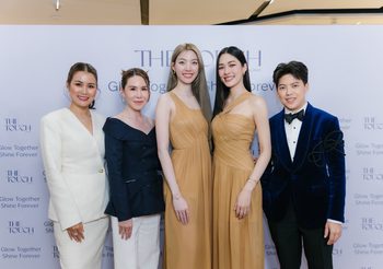 “หลิง-ออม” เสิร์ฟจิ้น ทำแฟนคลับฟินห้างแตก ! The Touch Clinic ทุ่มงบกว่า 20 ล้านบาท เปิดตัวเป็นแบรนด์แอมบาสเดอร์