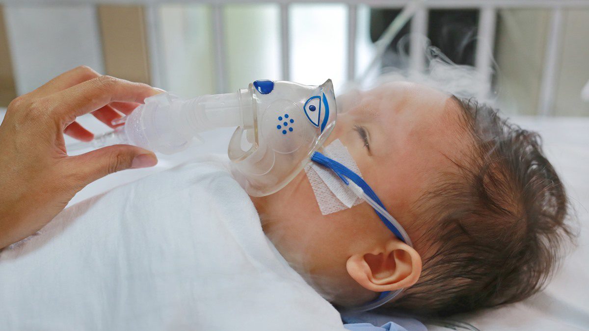 วิธีแยกให้ออกว่าลูกกำลังเป็น ไข้หวัด หรือ RSV โรคระบบทางเดินหายใจ
