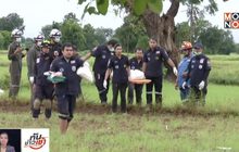 เฮลิคอปเตอร์ตกกลางทุ่งนาขอนแก่น ดับ 4 ศพ