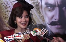 “ก้อย รัชวิน” ปลื้ม “ตูน” ส่งดอกไม้เซอร์ไพรส์ครั้งแรก