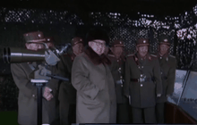 คิมจองอึนสังเกตการณ์ซ้อมรบถล่มกรุงโซล