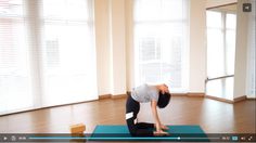 5 ท่าโยคะ แก้ปวดหลัง สำหรับชาวออฟฟิศ ดูแล้วกลับไปฝึกเองที่บ้านได้เลย