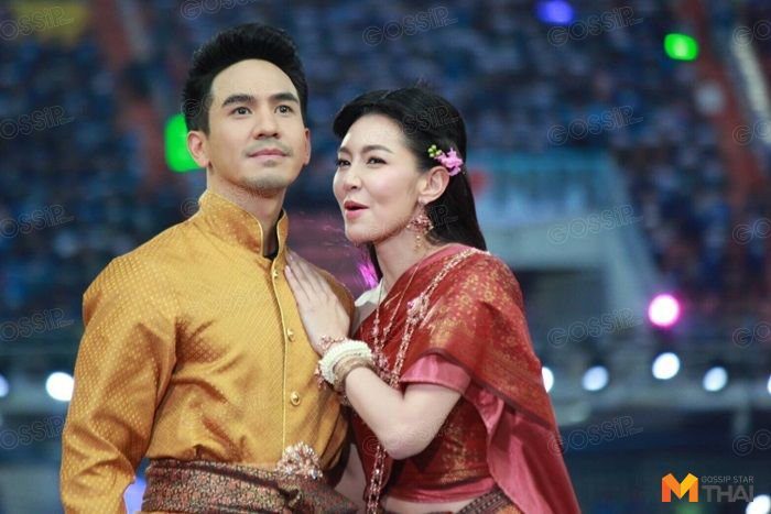 โป๊ป - เบลล่า