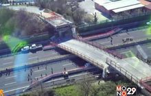 สะพานถล่มทับรถยนต์ในอิตาลี ดับ 2
