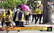 ประชาชนรอรับเสด็จฯ จุดเทียนมหามงคล
